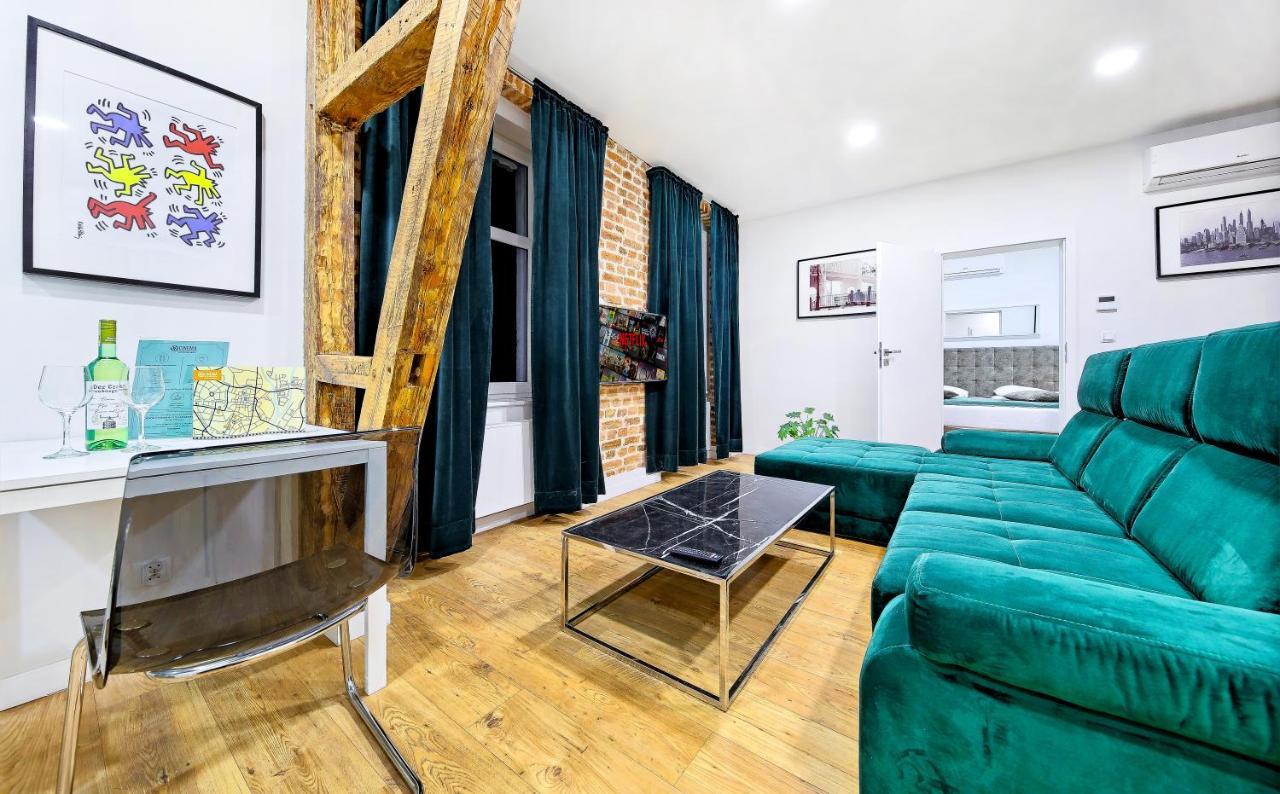 بوزنان Cinema Apartments المظهر الخارجي الصورة