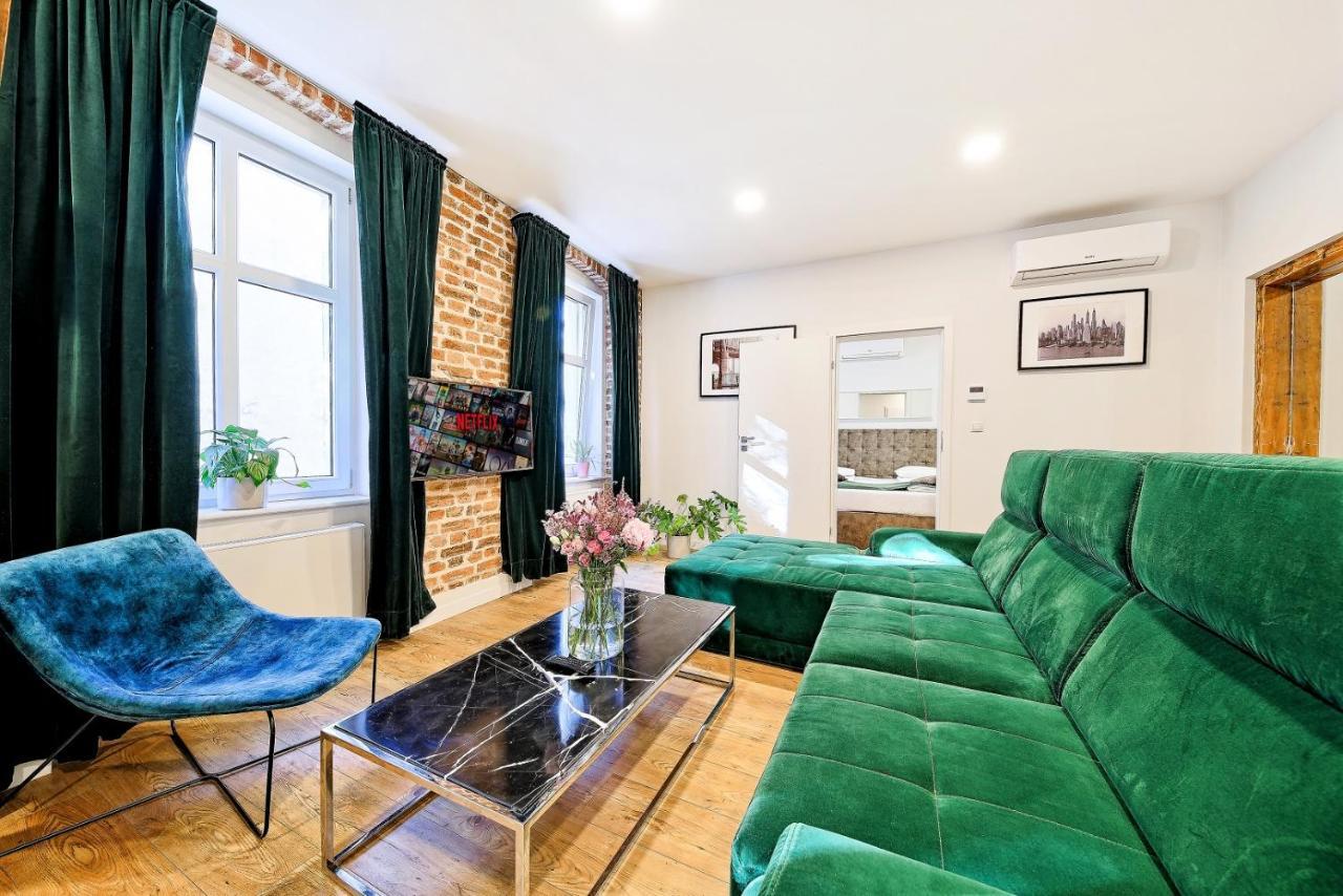 بوزنان Cinema Apartments المظهر الخارجي الصورة