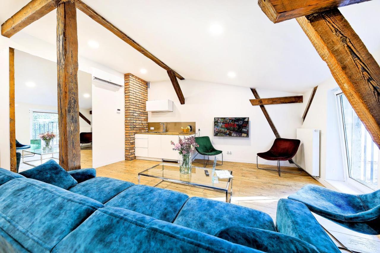 بوزنان Cinema Apartments المظهر الخارجي الصورة