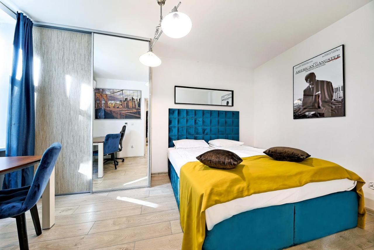 بوزنان Cinema Apartments المظهر الخارجي الصورة