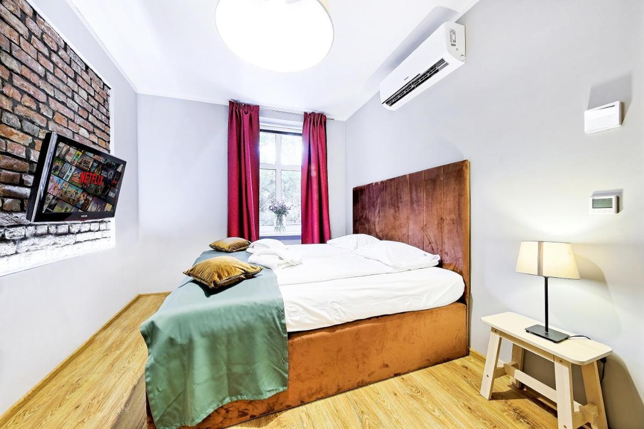 بوزنان Cinema Apartments المظهر الخارجي الصورة