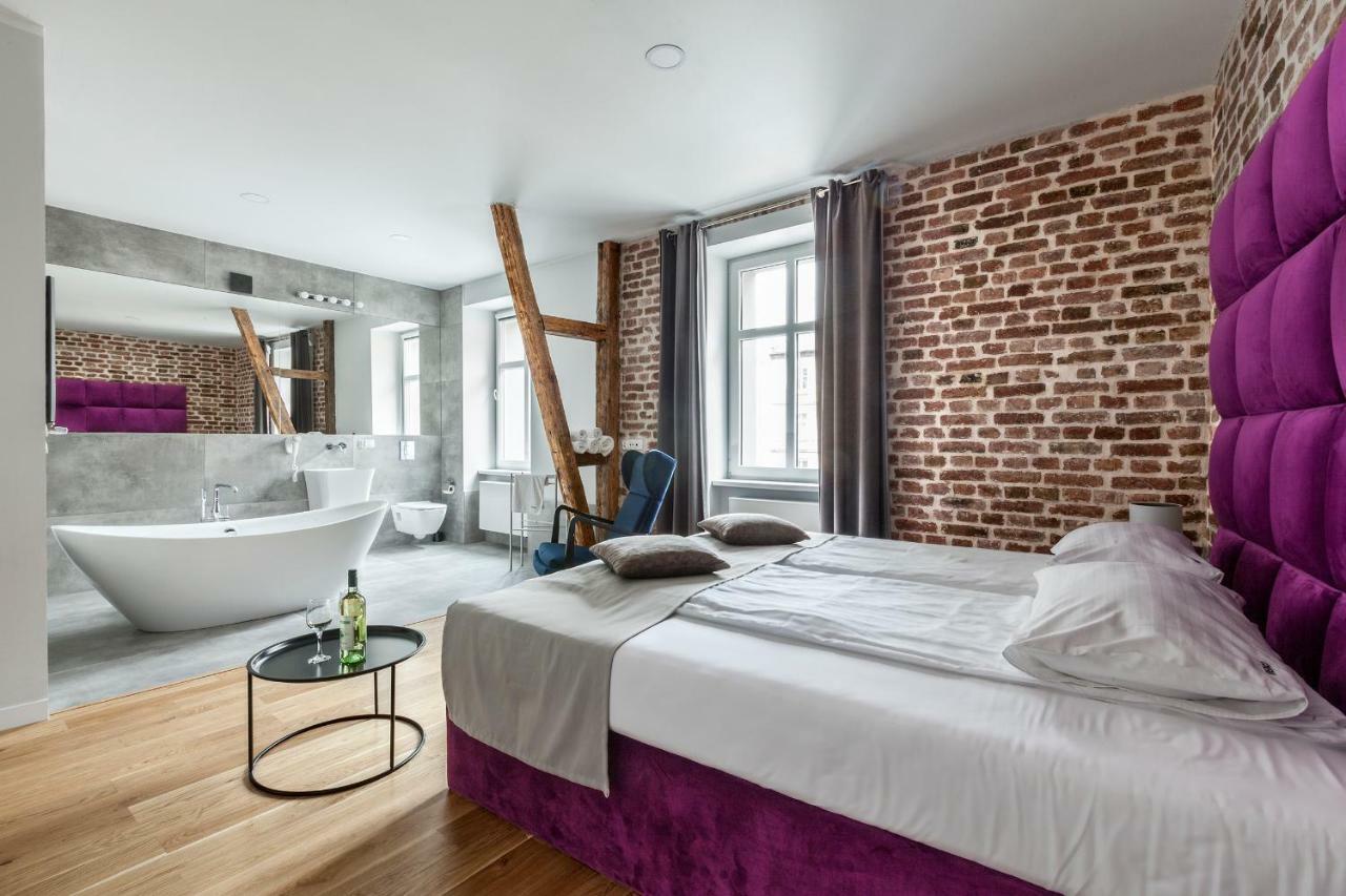 بوزنان Cinema Apartments المظهر الخارجي الصورة